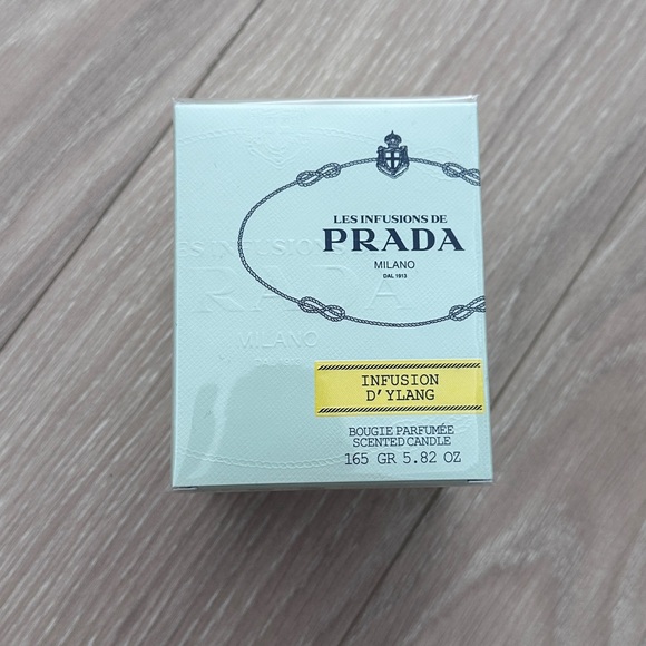PRADA candle NWT - Picture 3 of 6